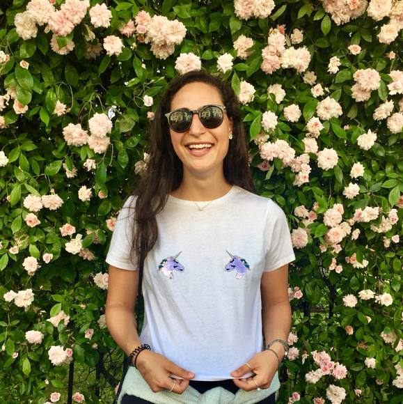 Meet your Posher, Alyssa - Picture 1 of 1